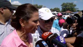 Con abucheos reciben a Martinelli en Las Cruces