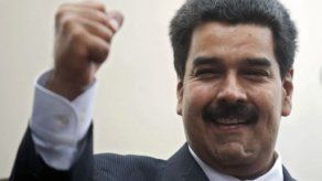 Maduro habla con directivos de TV privadas sobre programas de paz