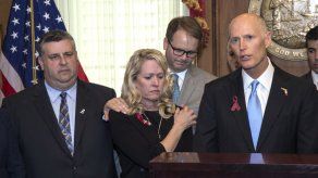 Promulgan ley para resguardar escuelas en Florida