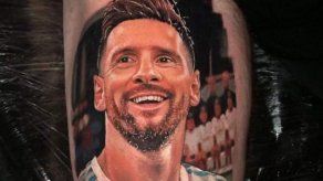 Fiebre mundialista: llevar a Lionel Messi y la Copa del Mundo en la piel