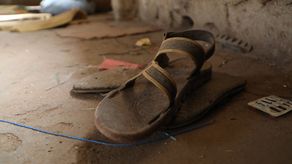 En prisión, el hombre no ha tenido atención médica y se mantiene aislado.