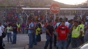 Obreros de la ampliación del Canal de Panamá son enviados a sus casas Obreros de la ampliación del Canal de Panamá son enviados a sus casas