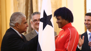 Presidente Mulino junto a la boxeadora Atheyna Bylon de cara a los Juegos Olímpicos en París