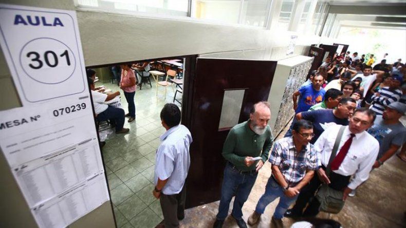Misión electoral señala elecciones en Perú fueron normales pero hubo retrasos