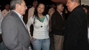 Chávez llega a Cuba para ser operado de tumor
