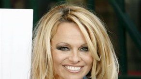 Pamela Anderson defiende al fundador de la ONG Sea Shepherd