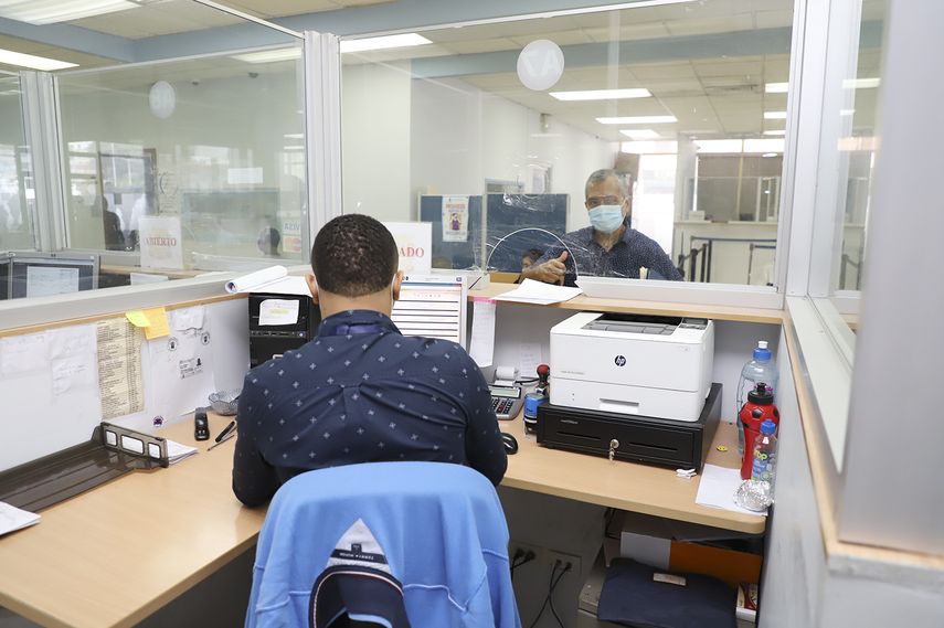 Anuncian el cierre de las oficinas públicas por fiestas del Carnaval 2025.