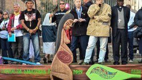 Roban y tiran al Tíber estatuas indígenas expuestas en Sínodo sobre Amazonas Roban y tiran al Tíber estatuas indígenas expuestas en Sínodo sobre Amazonas