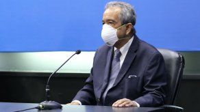 Dr. Enrique Mendoza renuncia como miembro del Consejo Consultivo de Salud