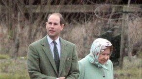 Reina Isabel visita a su esposo