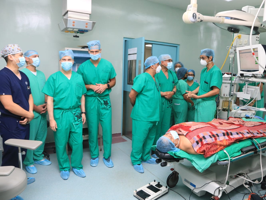 Pacientes del Hospital Santo Tomás (HST) se beneficiarán con cirugías oftalmológicas