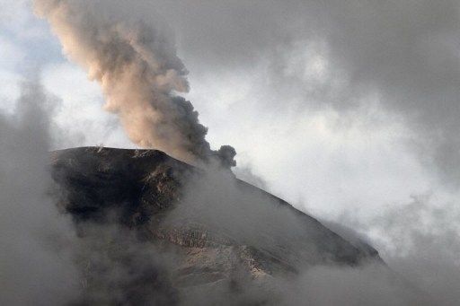 En Ecuador declaran la alerta naranja por erupción de volcán