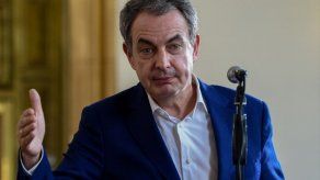 Expresidente Zapatero pide apostar por la paz en Colombia y Venezuela