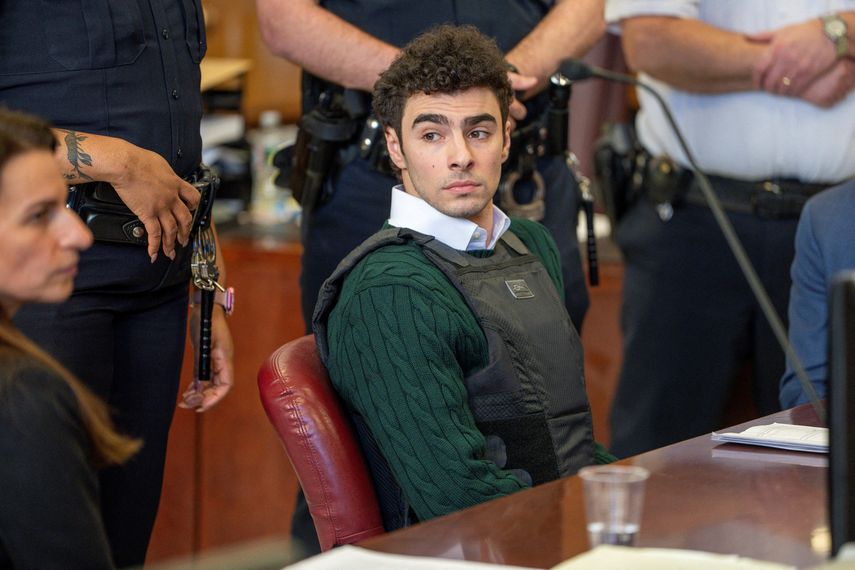 Titular de Justicia de EE.UU. quiere pena de muerte para Luigi Mangione.