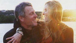 Lance Armstrong anuncia su compromiso con Anna Hansen