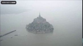 Francia: Supermarea rodea el Mont Saint-Michel
