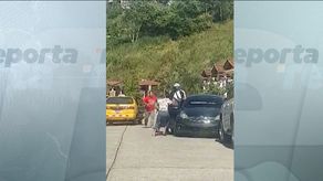 El imputado junto a otros sujetos de forma violenta se apoderó de la cartera de la víctima con la suma de B/.12,753.00, correspondiente al pago de una planilla.