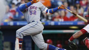 Céspedes pega 3 jonrones en victoria de Mets en Filadelfia