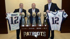 Devuelven jerseys de Brady a los Patriots