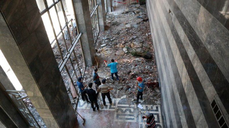 161 muertos, sin contar a los golpistas, durante golpe de Estado abortado en Turquía