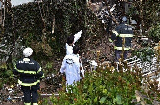 Brasil: bomberos continúan búsqueda donde se estrelló avión