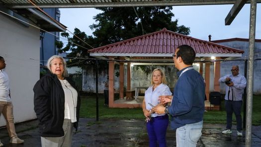 El Hogar María Auxiliadora es administrado por el MIDES. El Hogar María Auxiliadora es administrado por el MIDES.