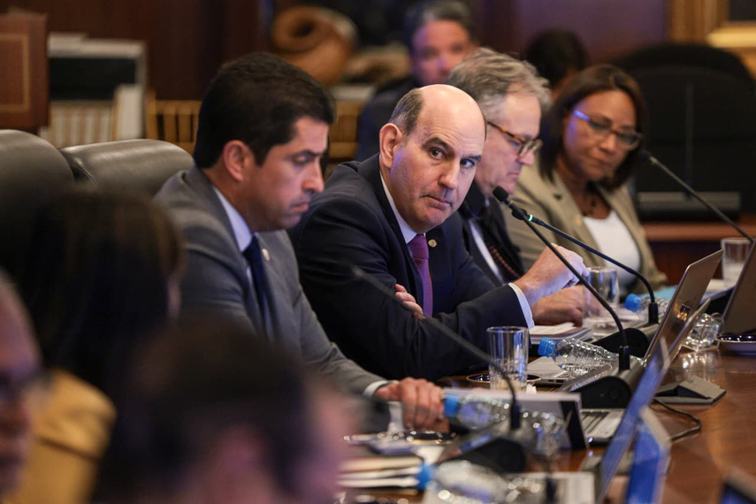 Consejo de Gabinete aprueba emitir y entregar títulos valores de deuda pública FAP.