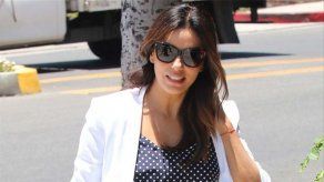 Jenna Clarke acusa a Eva Longoria de sacar beneficio de la pelea