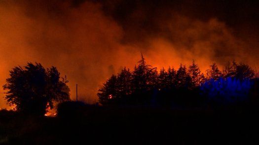 Portugal lucha para controlar gran incendio en un parque natural