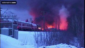 Descarrila y se incendia en Rusia un tren que transportaba combustible