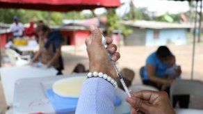 Minsa regula aplicación de vacuna contra la fiebre amarilla