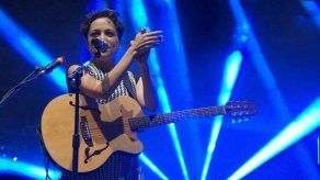 Lafourcade se reconstruye con Hasta la raíz