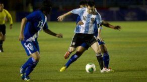 Argentina con triplete de Messi derrota 4-0 a Guatemala