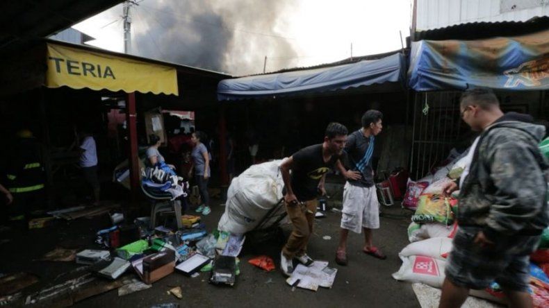 Incendio destruye parte del mayor mercado de Nicaragua