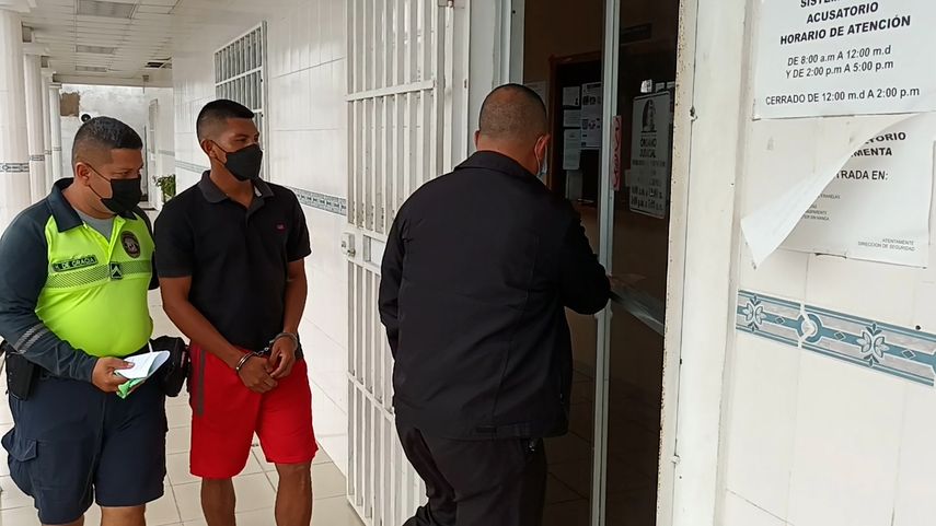 Además de los 12 años de prisión