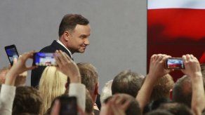 Polonia: Presidente sufre inesperada derrota en elecciones