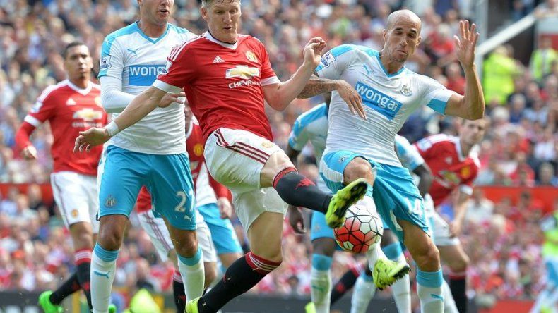 Newcastle frena buen inicio del United y arranca empate de Old Trafford