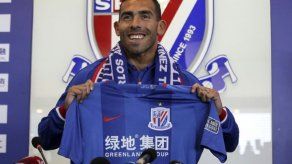 Shanghai dice a Tevez y Guarín que tienen sobrepeso y que se pongan en forma