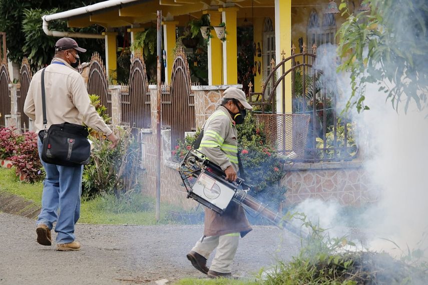 Fumigación contra la malaria