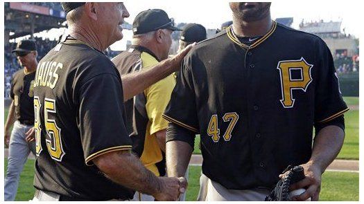 Liriano lanza juego completo; Piratas ganan