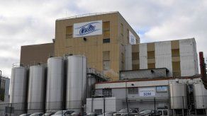 Un bebé afectado de salmonela en España tras consumir leche contaminada de marca francesa