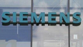 Siemens estudia recortar mas de 10.000 empleos