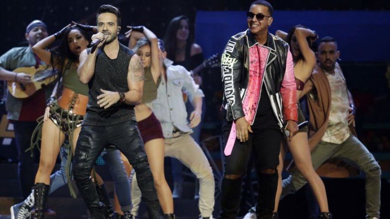 Música latina alcanza hito histórico en Top 10 de Billboard