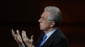 Monti y Barroso repasarán hoy en Bruselas la situación económica