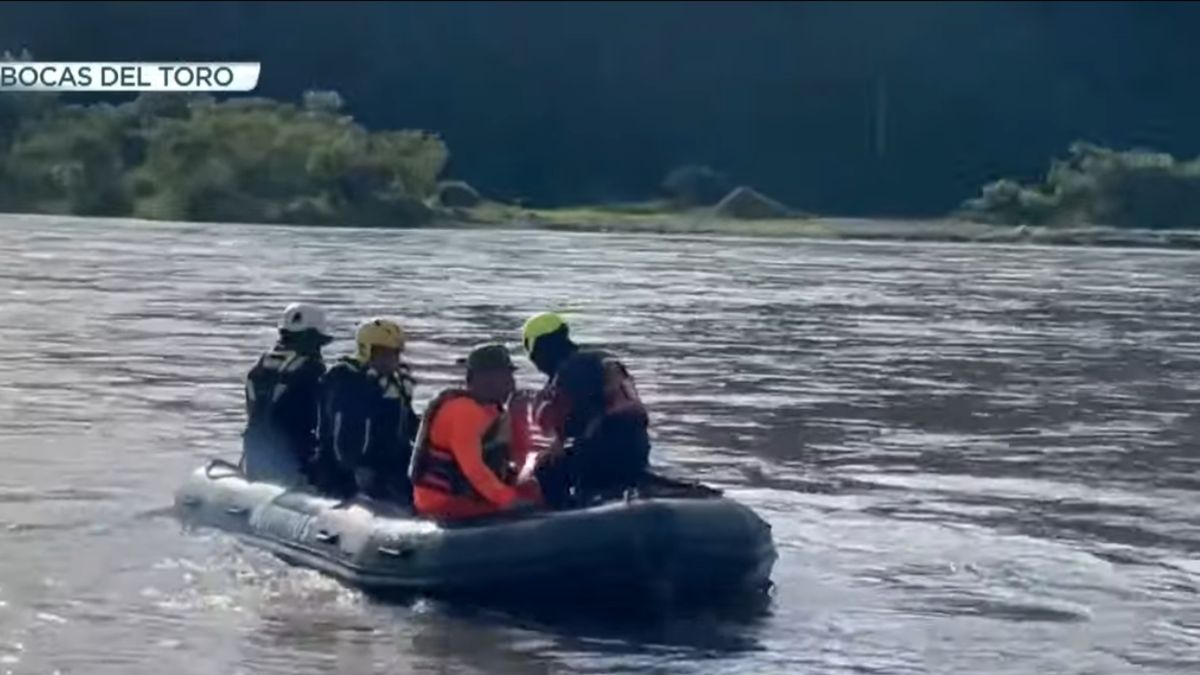 Familiares de canadiense desaparecido con sus hijos en Bocas del Toro piden acelerar la investigación.