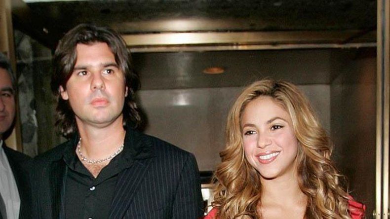 Shakira viaja a NY para ver al Papa y arreglar cuentas con su ex