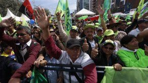 Ecuador: oficialismo celebra triunfo presidencial con masivo mitin