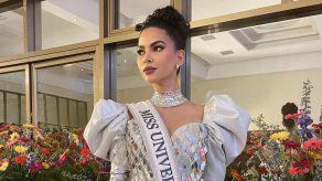 Miss Panamá, Natasha Vargas, durante la cena de bienvenida de Miss Universo 2023.