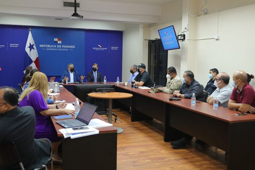 Reunión entre el Minsa y representantes de la Asociación de Restaurantes