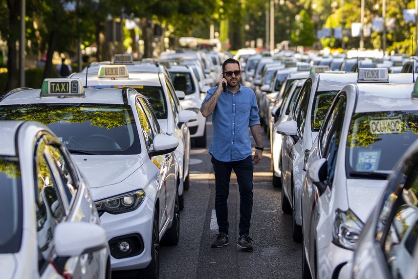 Los conductores participaron en una procesión por la capital española